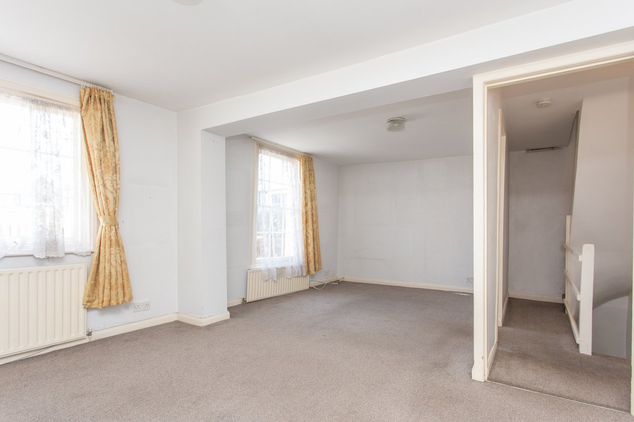 Properties Under Offer in Sea Wall Whitstable