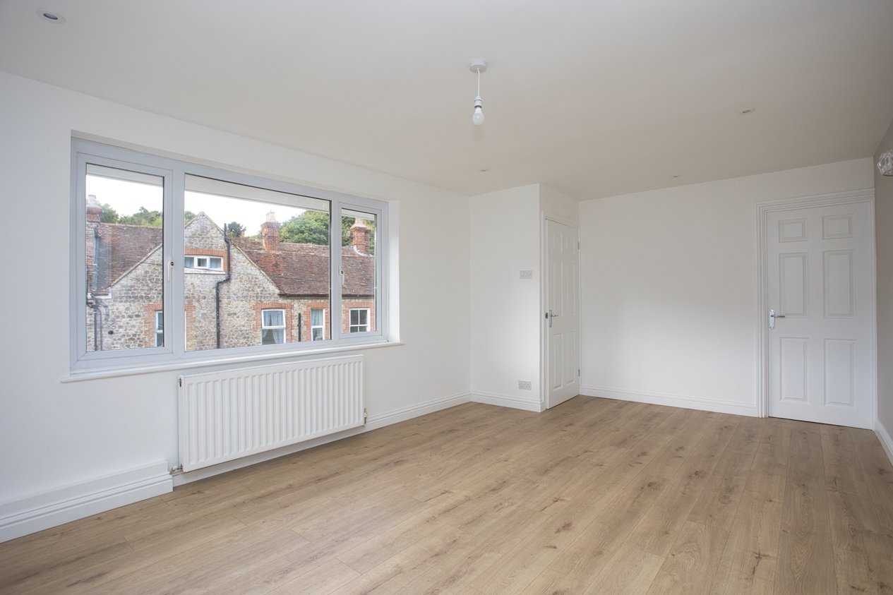 Properties Under Offer in Seabrook Vale Hythe