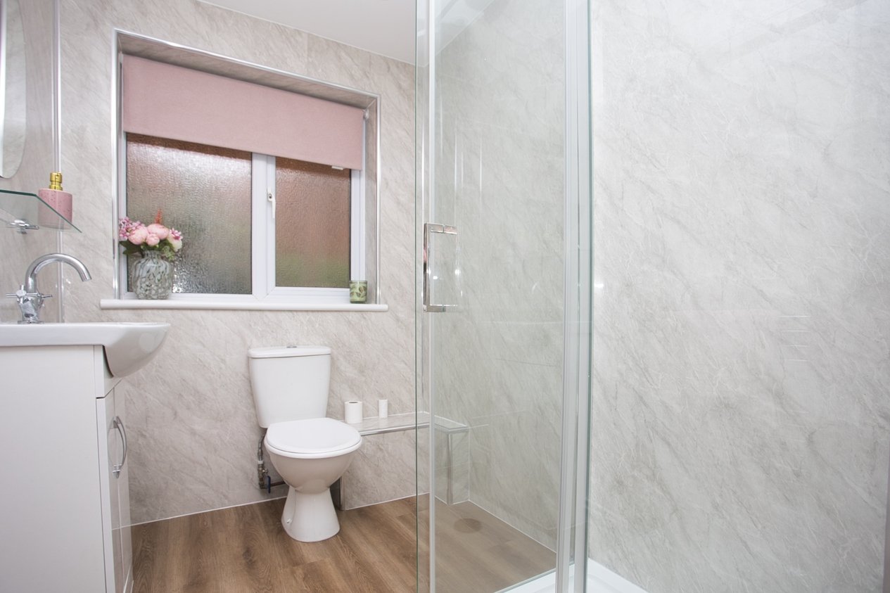 Properties Under Offer in Seabrook Vale Hythe