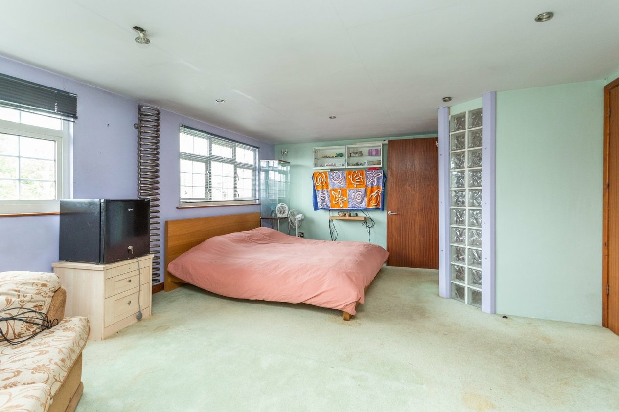 Properties For Sale in Seasalter Lane Seasalter