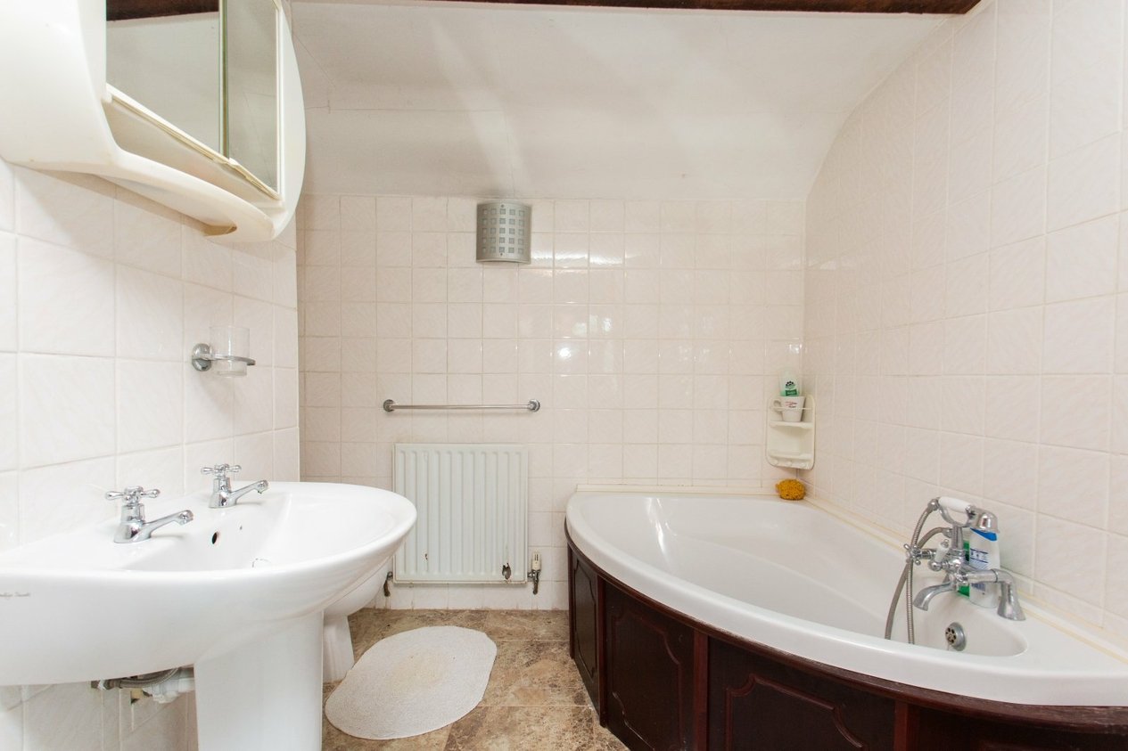 Properties For Sale in Seasalter Lane Seasalter