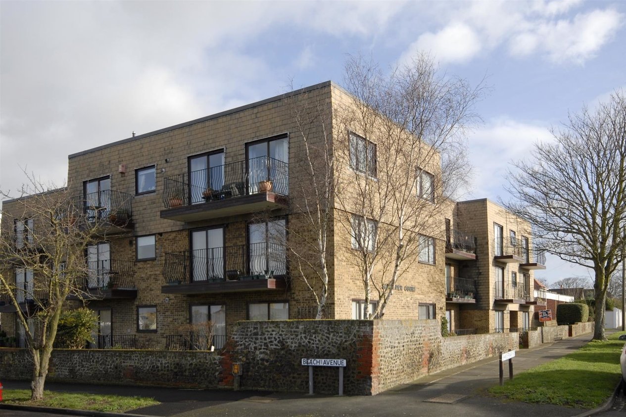 Properties Sold Subject To Contract in Shakespeare Road 