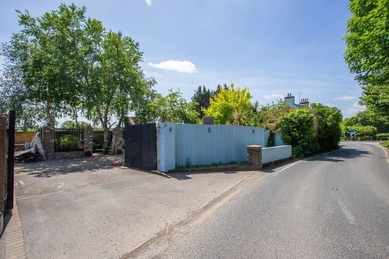 Properties For Sale in Shalloak Road Broad Oak