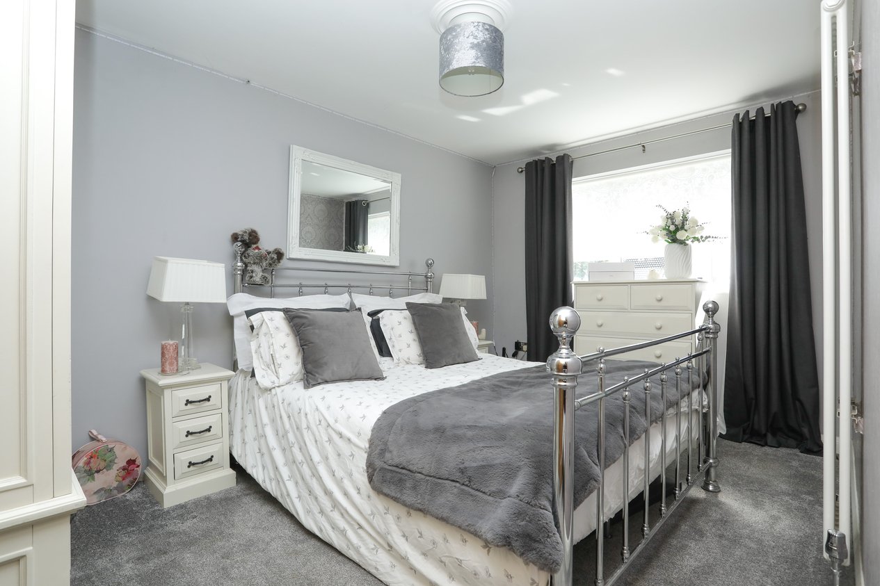 Properties Under Offer in Sheerways Faversham