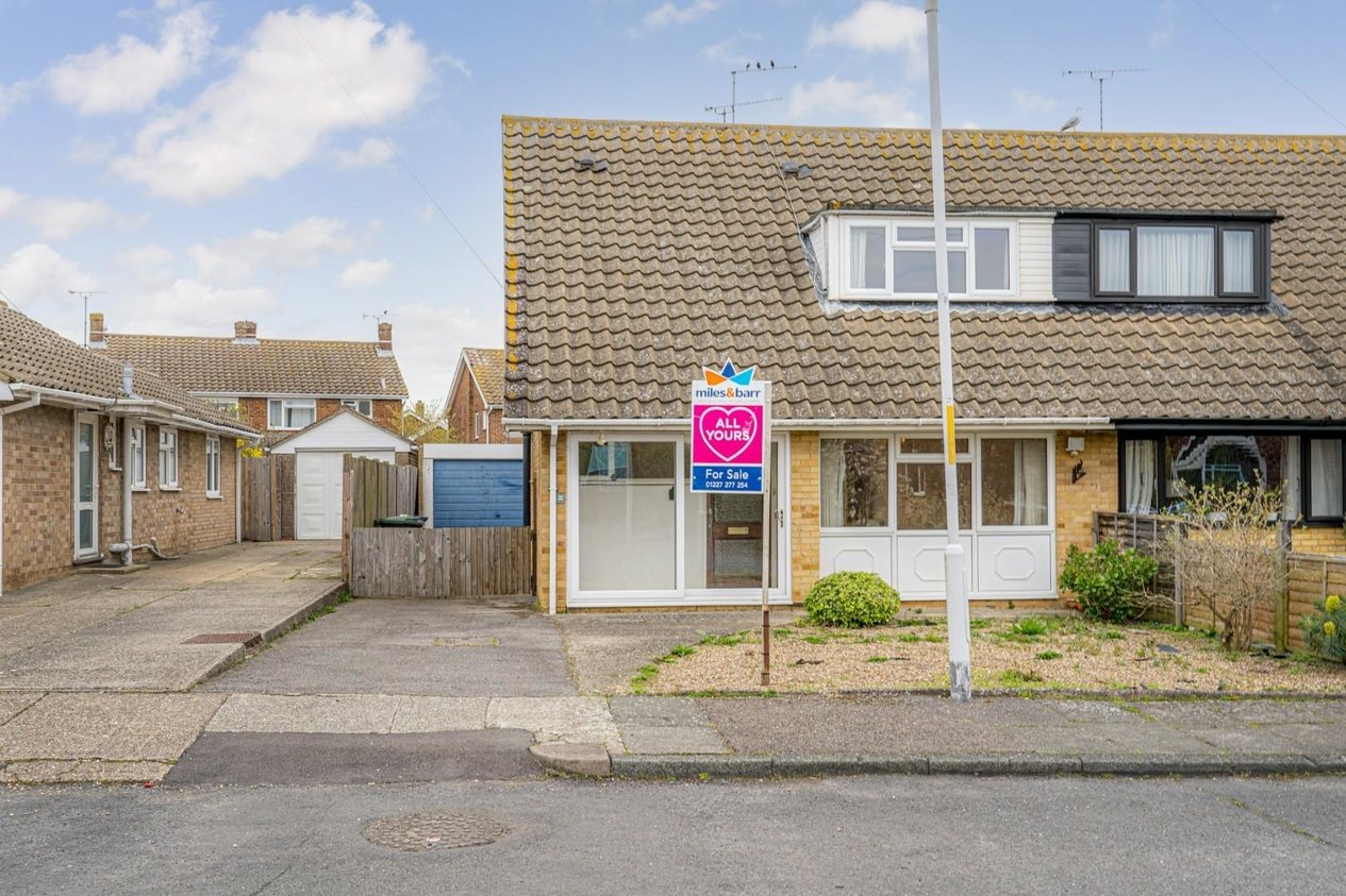 Properties Sold Subject To Contract in Sherwood Close 