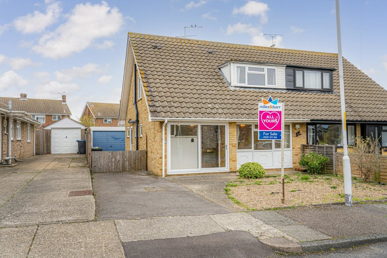 Properties Sold Subject To Contract in Sherwood Close 