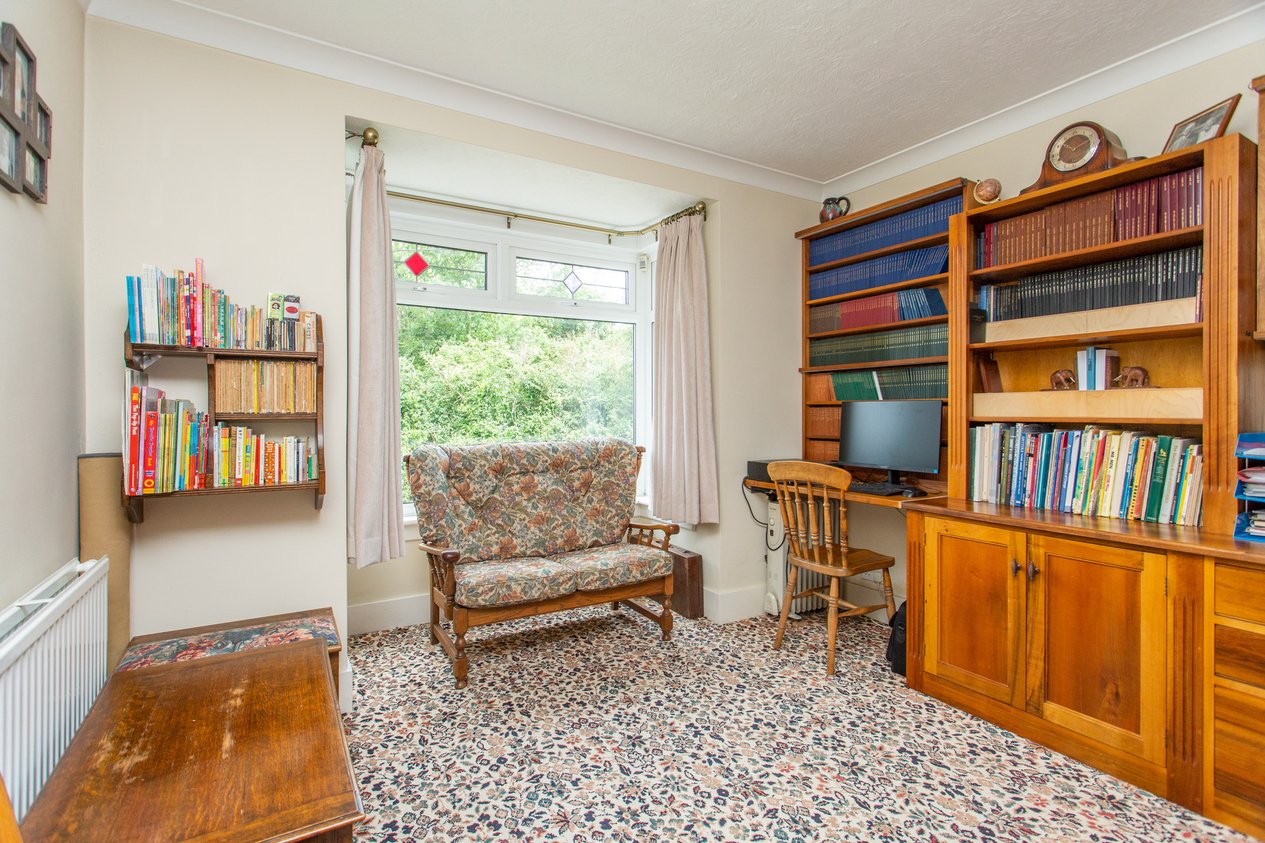 Properties For Sale in Shooters Hill Eythorne