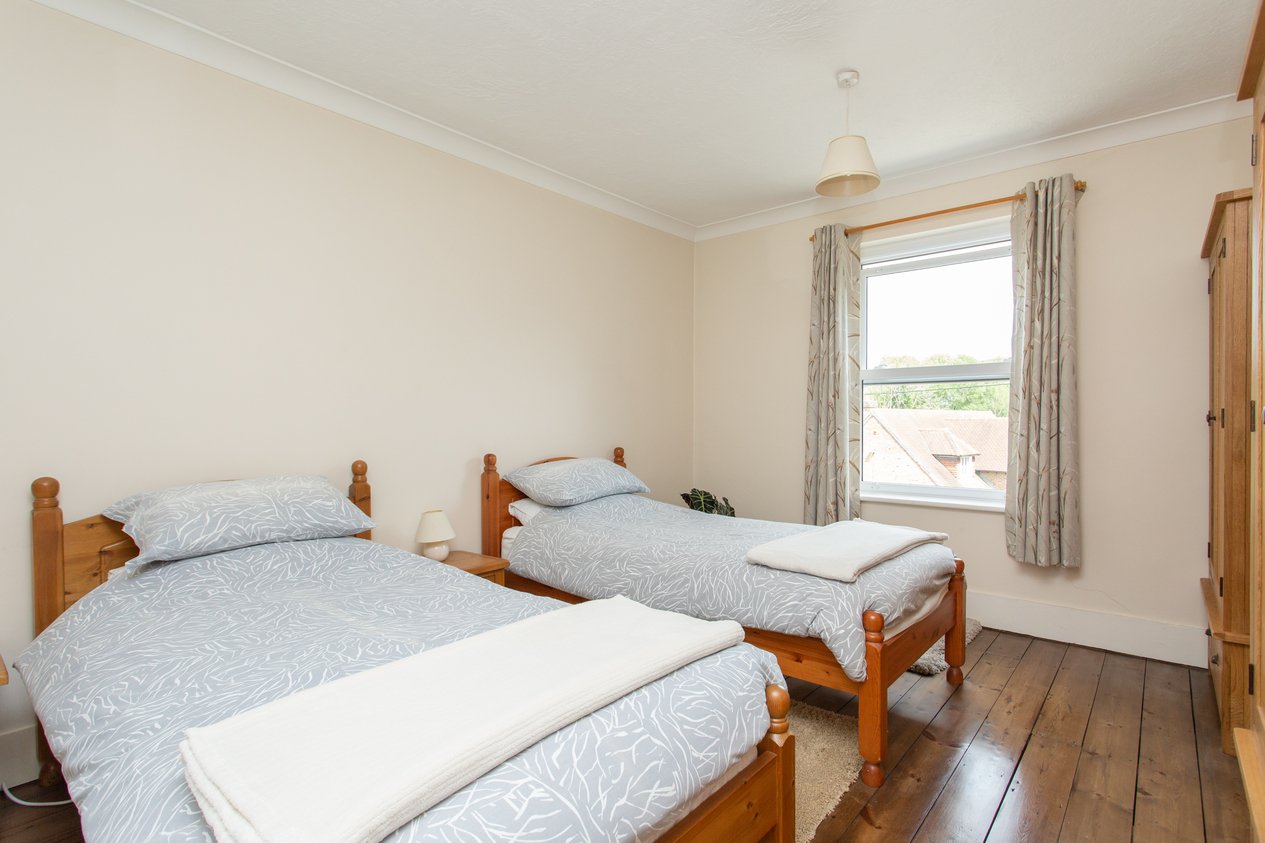 Properties For Sale in Shooters Hill Eythorne