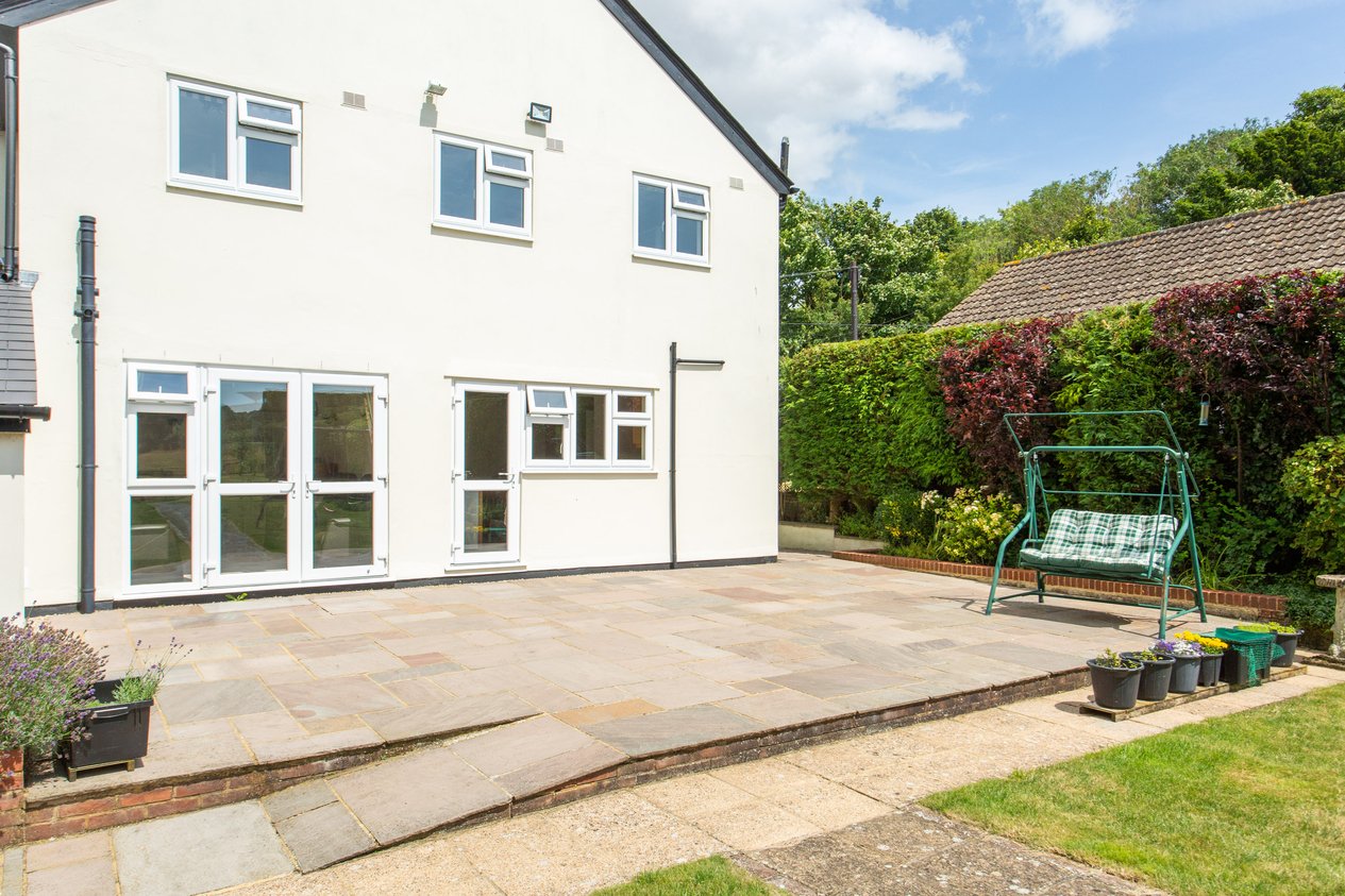 Properties For Sale in Shooters Hill Eythorne