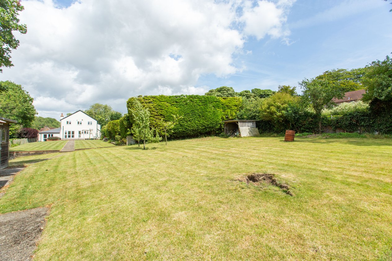 Properties For Sale in Shooters Hill Eythorne