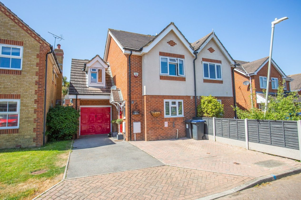 Properties For Sale in Shore Close Herne Bay