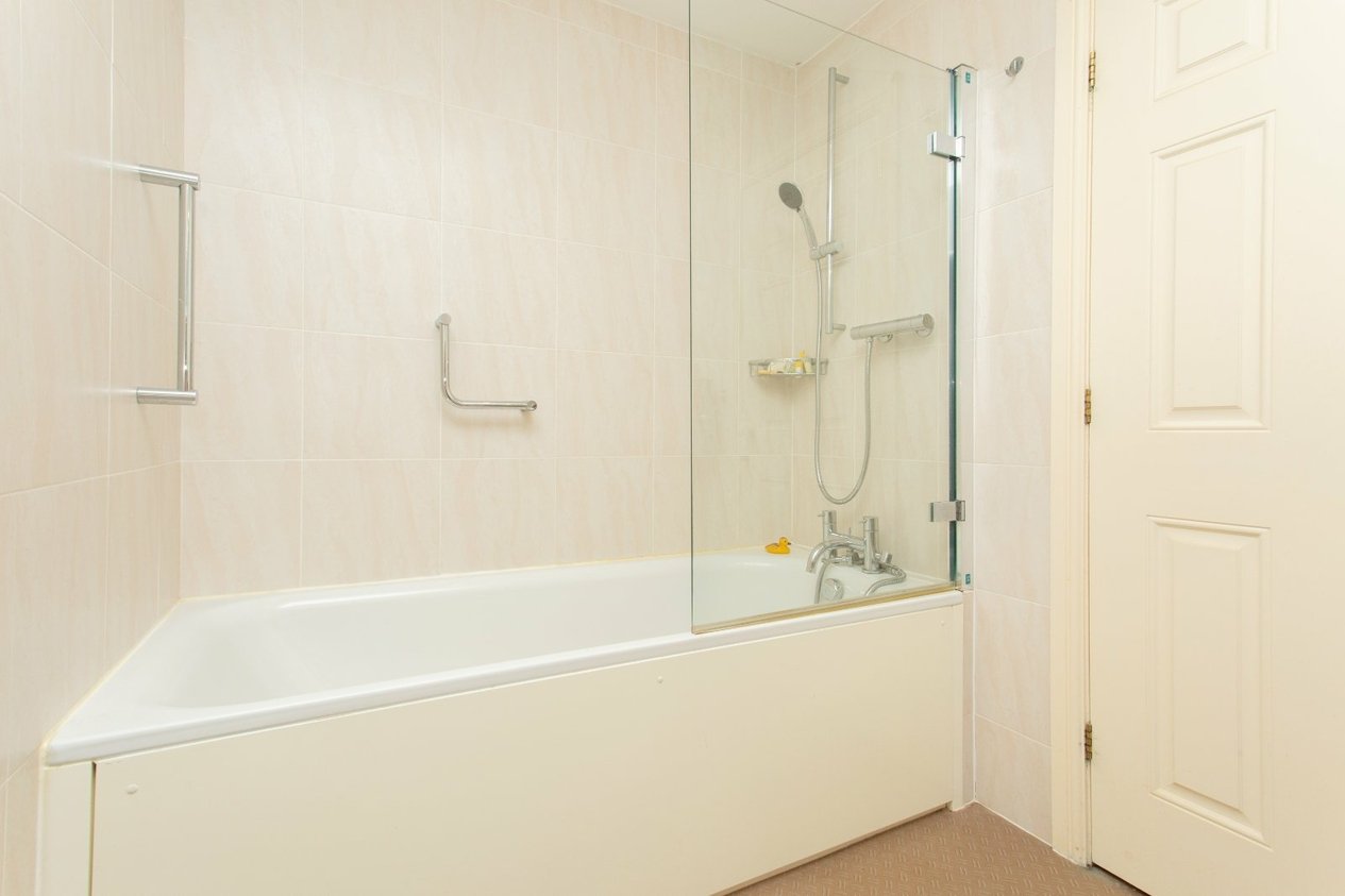Properties For Sale in Shoreham Lane Tenterden