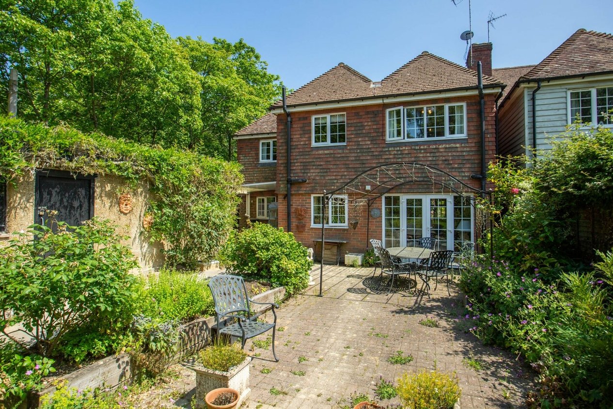 Properties For Sale in Shoreham Lane Tenterden