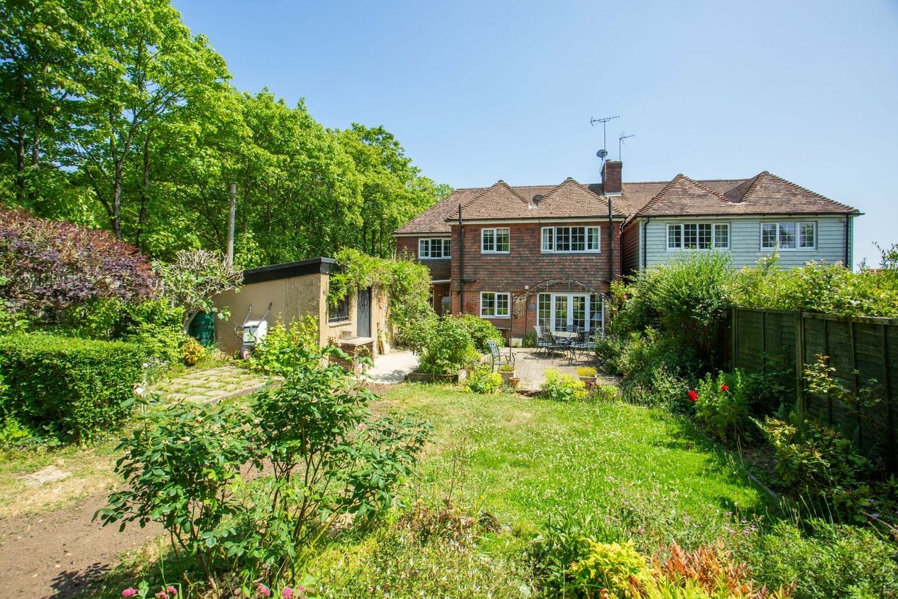 Properties For Sale in Shoreham Lane Tenterden