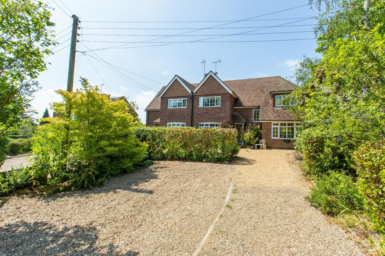 Properties For Sale in Shoreham Lane Tenterden