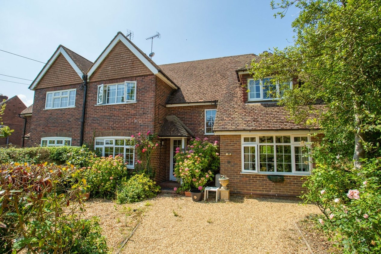 Properties For Sale in Shoreham Lane Tenterden