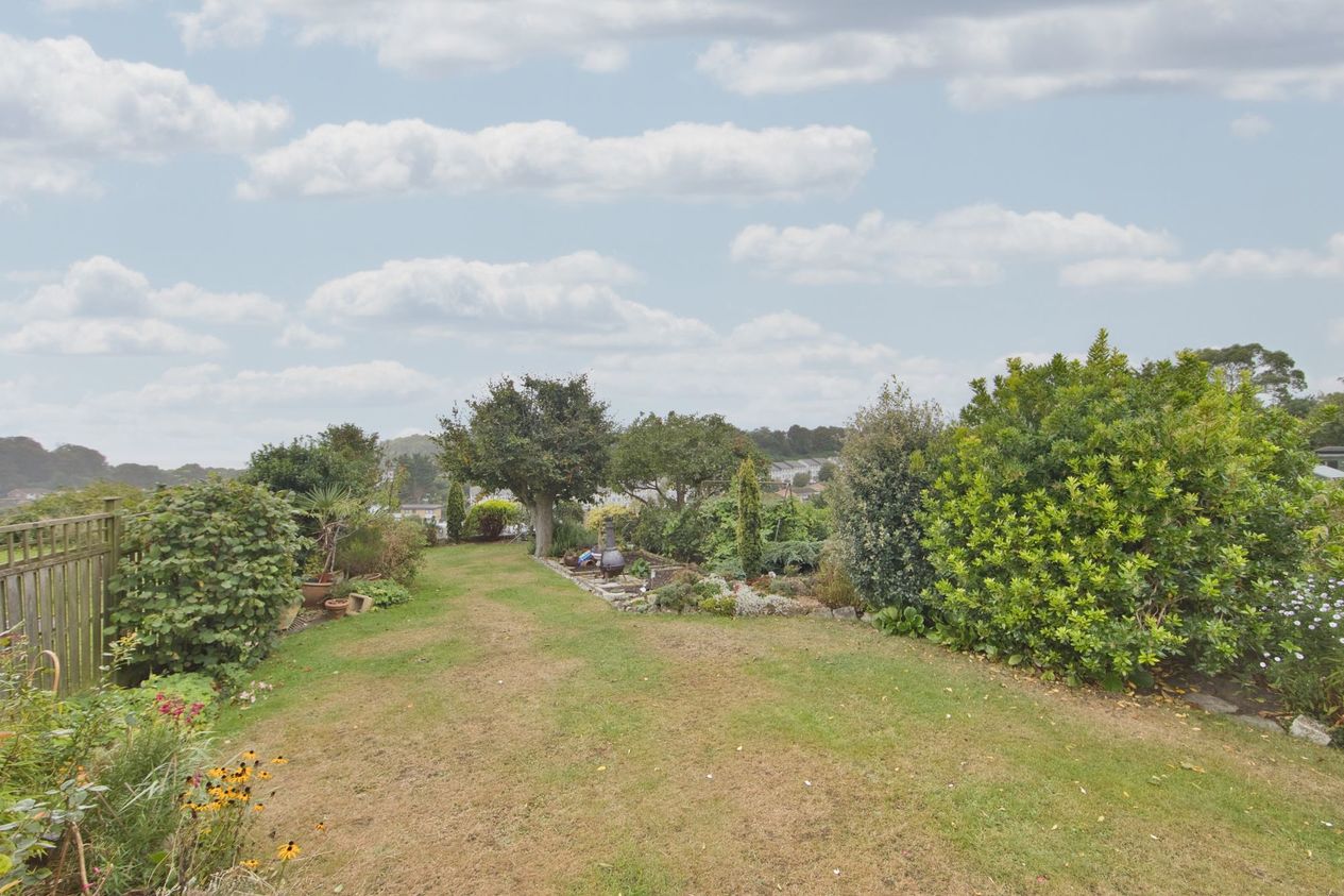Properties Sold Subject To Contract in Shorncliffe Crescent  Folkestone
