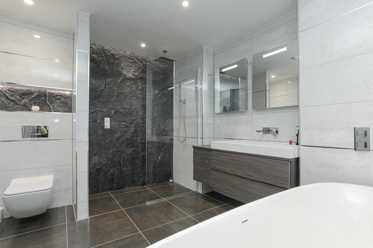 Properties For Sale in Shorncliffe House Encombe Sandgate