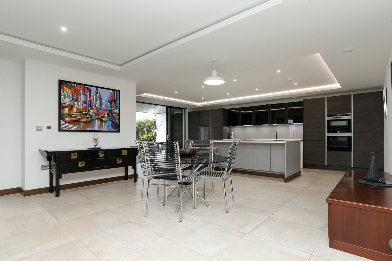 Properties For Sale in Shorncliffe House Encombe Sandgate