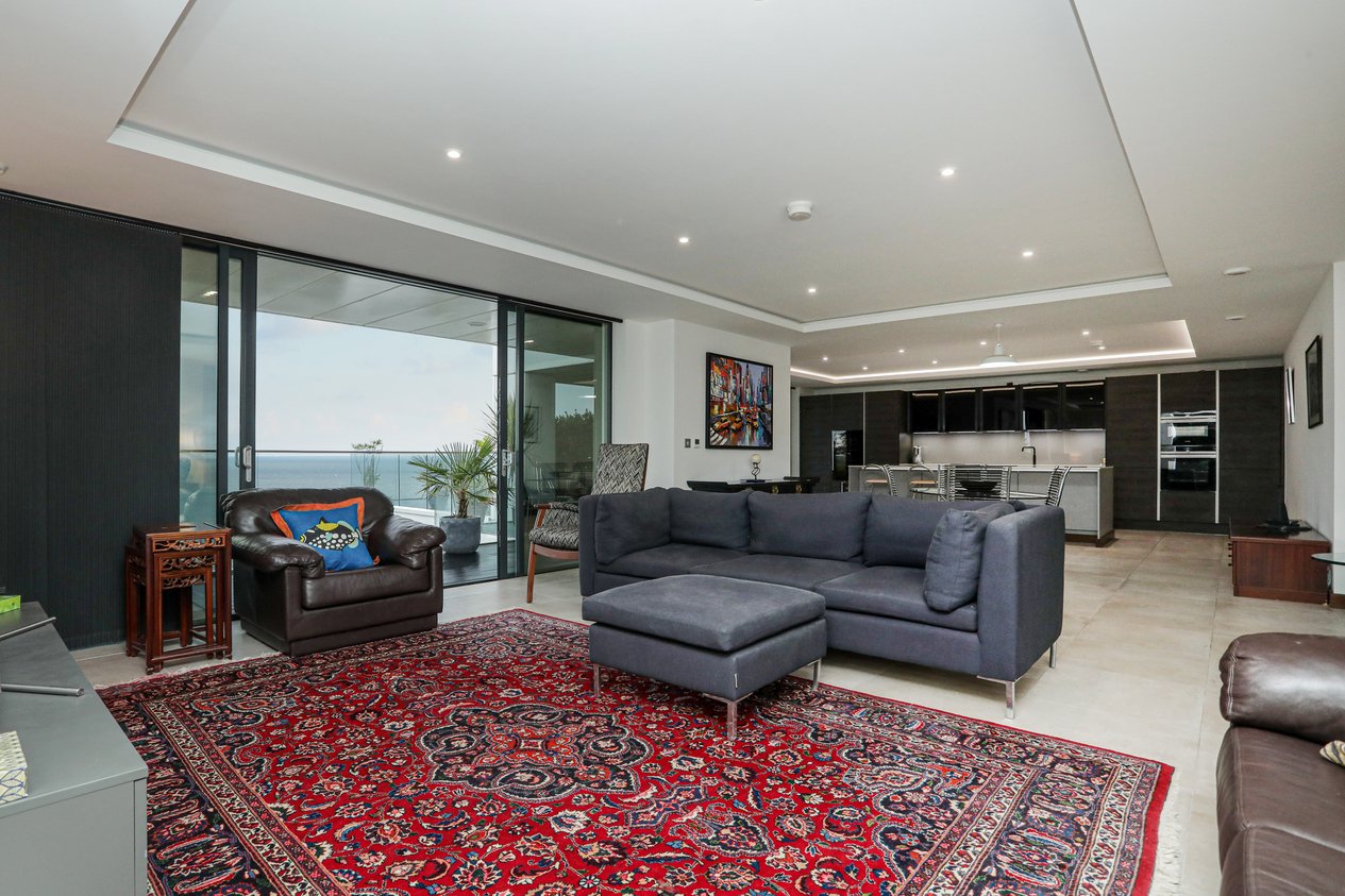 Properties For Sale in Shorncliffe House Encombe Sandgate
