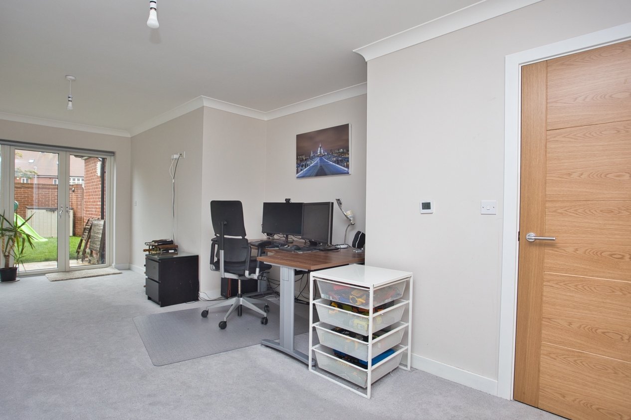 Properties Under Offer in Shorncliffe Road Folkestone