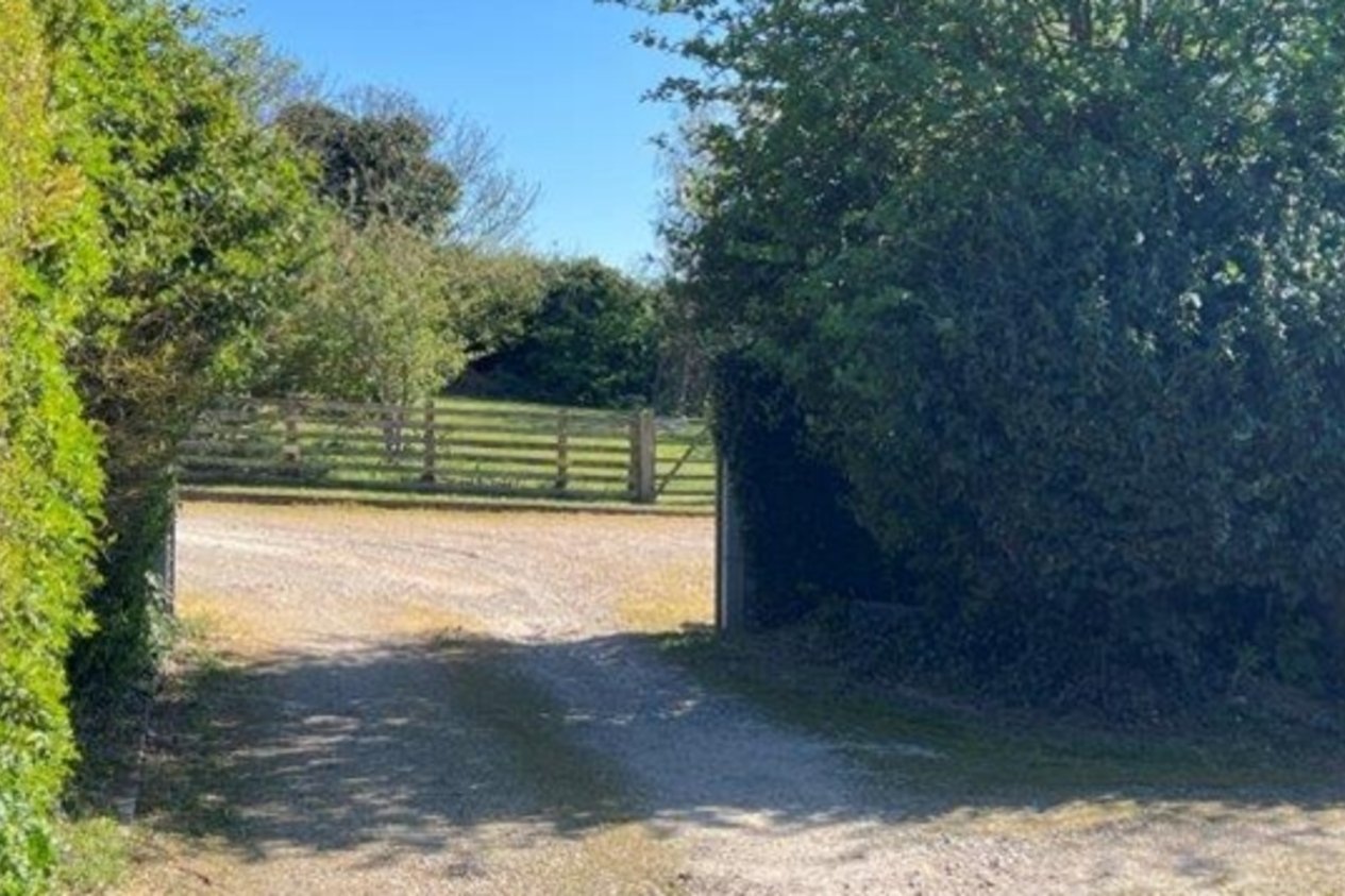 Properties Under Offer in Shottendane Road Margate