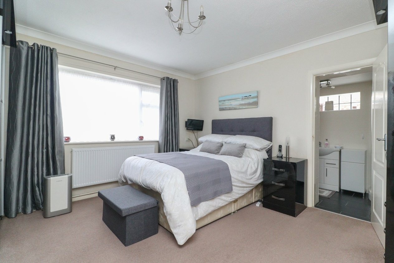 Properties For Sale in Simon Avenue Cliftonville