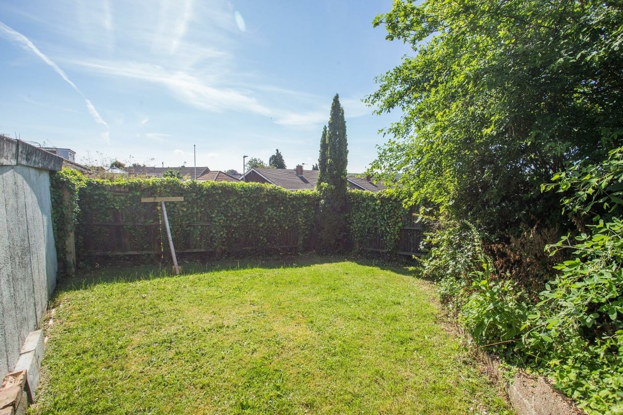Properties Under Offer in Sleigh Road Sturry