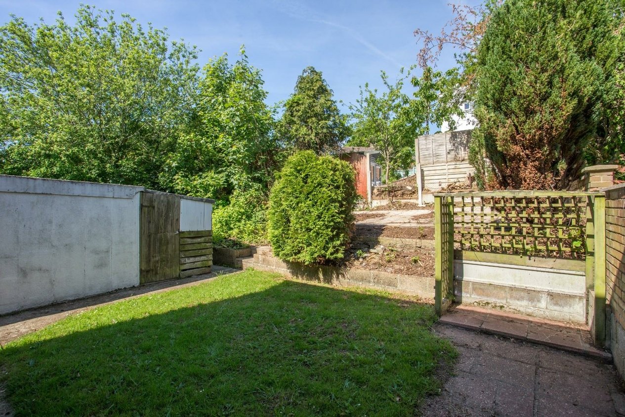 Properties Under Offer in Sleigh Road Sturry