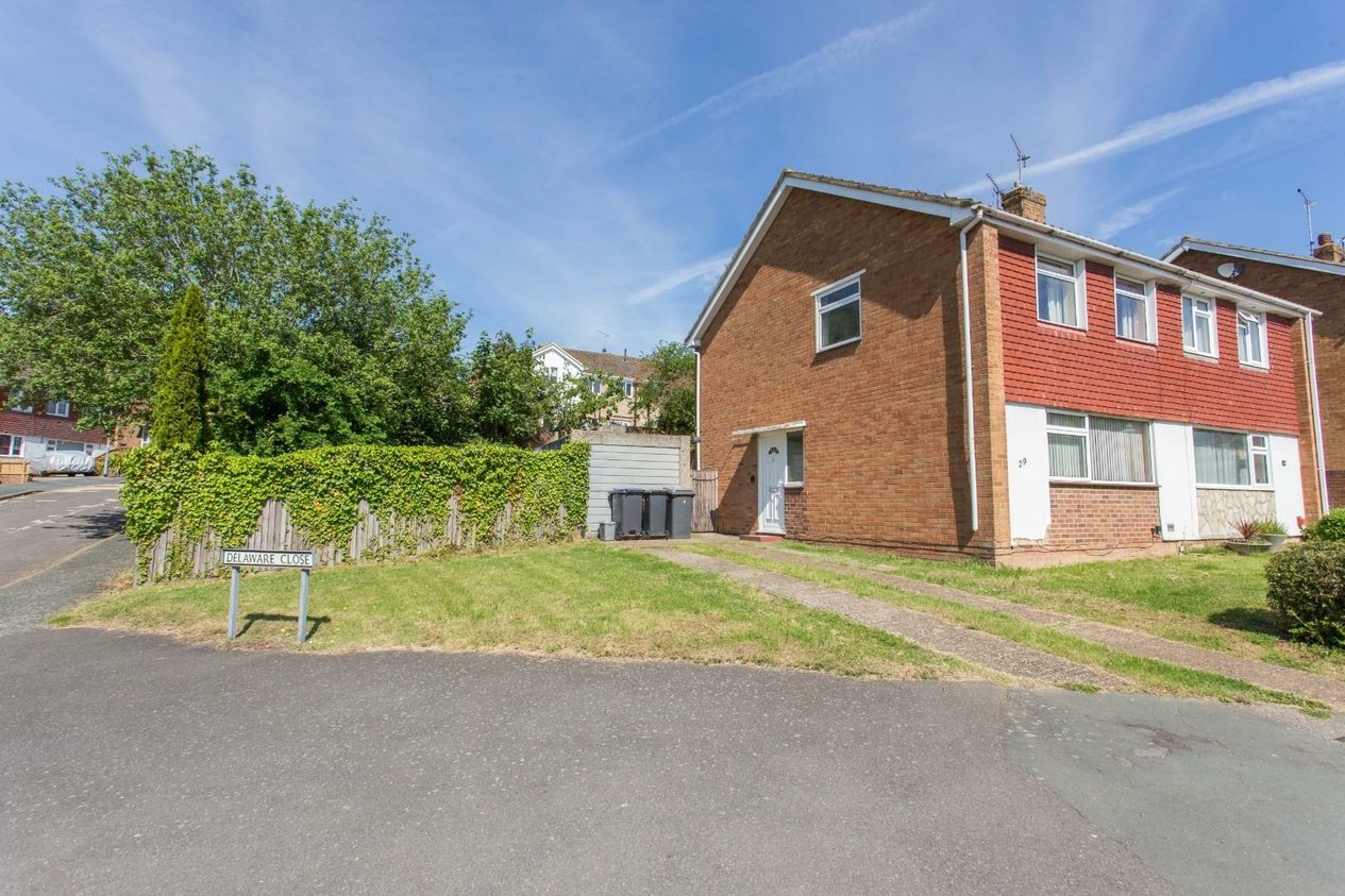 Properties Under Offer in Sleigh Road Sturry