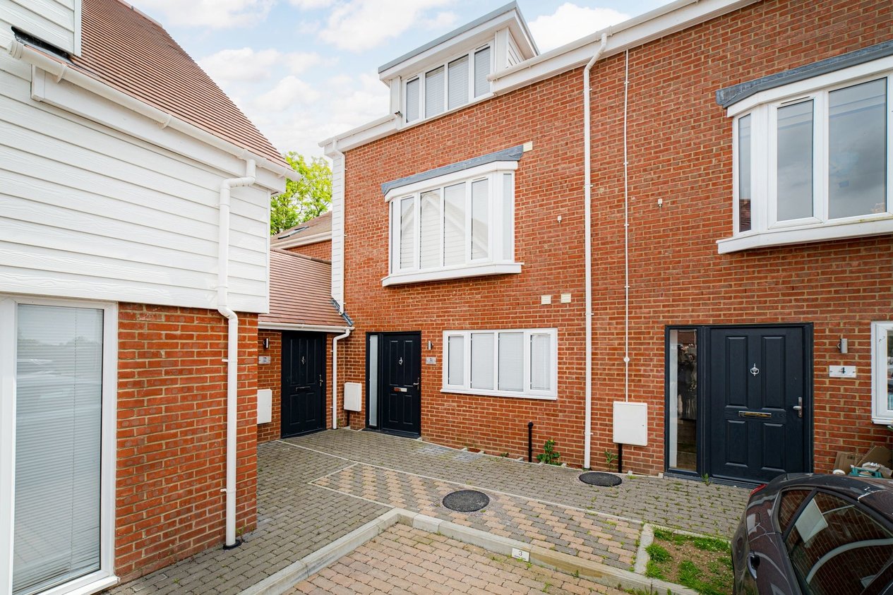 Properties Sold Subject To Contract in Smiths Close  Brenzett