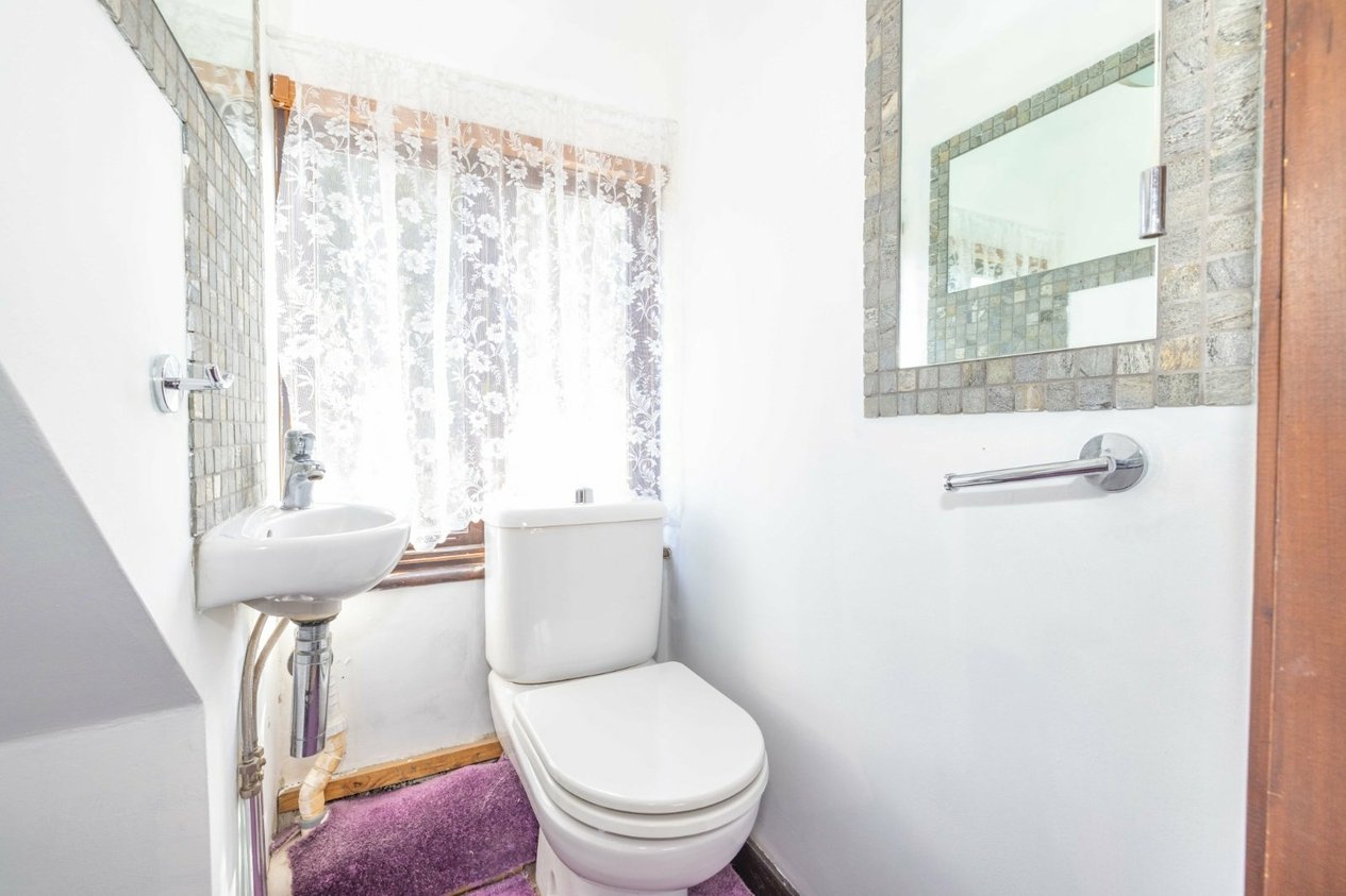 Properties For Sale in Somerfield Barn Court Sellindge