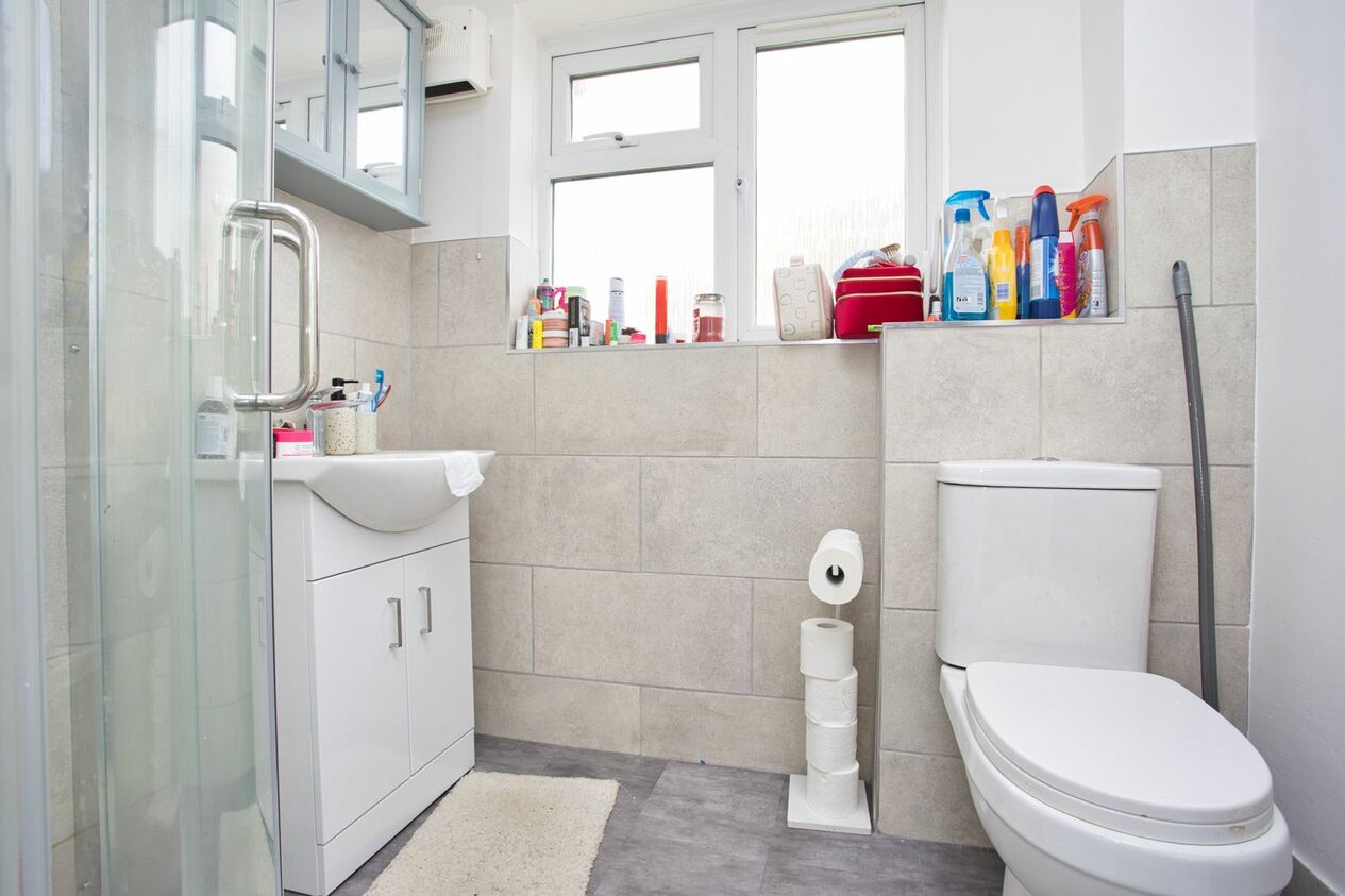Properties For Sale in Southwall Road  Deal