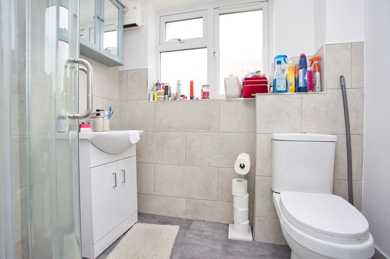 Properties For Sale in Southwall Road Deal
