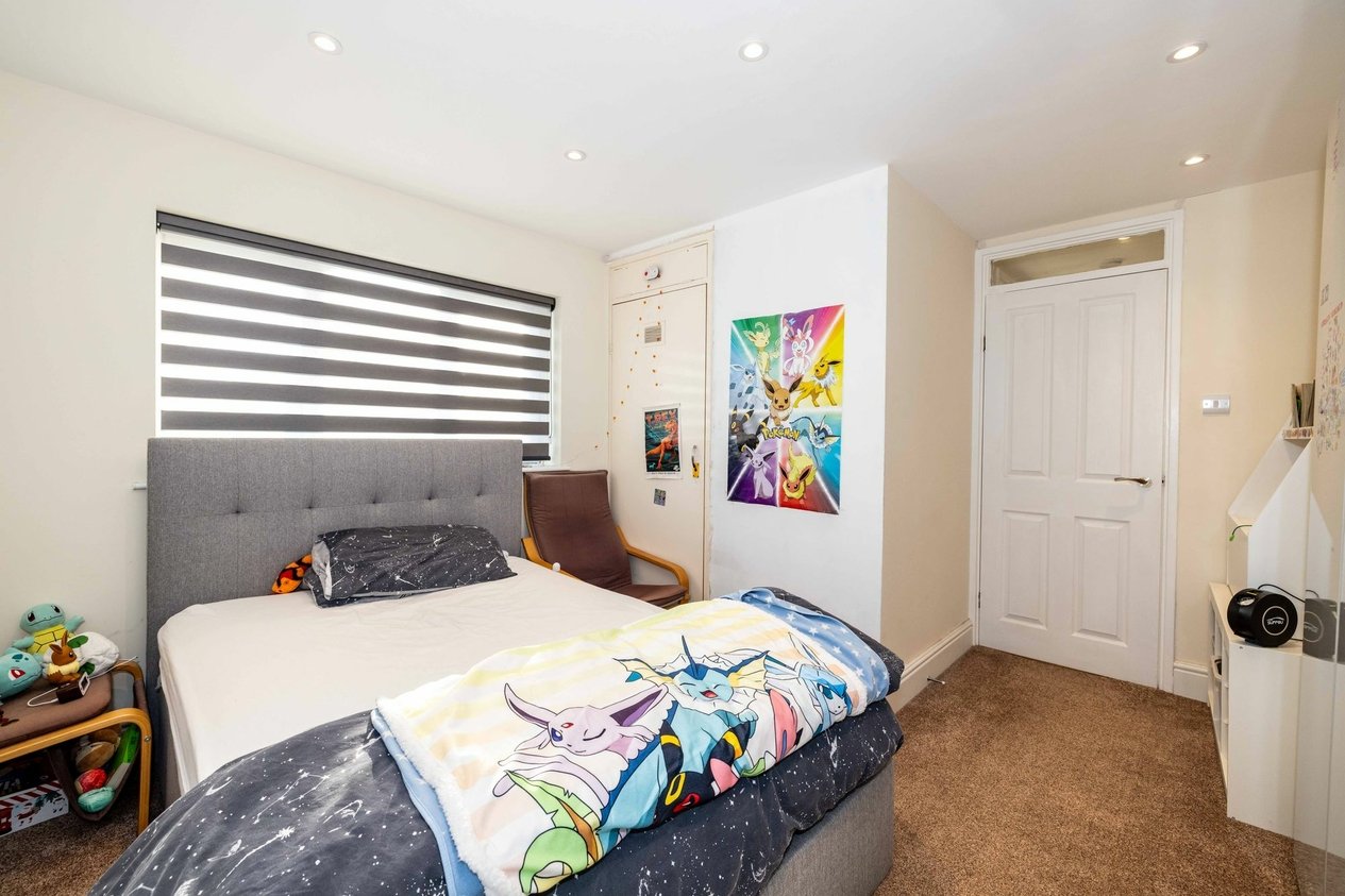 Properties For Sale in Speldhurst Close  Ashford