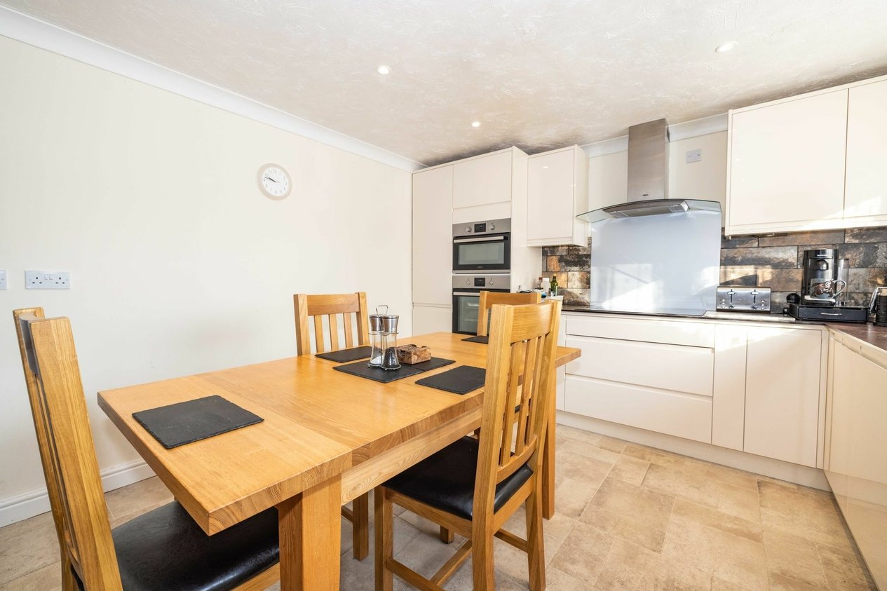 Properties For Sale in Speldhurst Close  Ashford