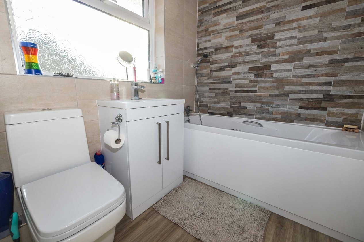Properties For Sale in Speldhurst Close  Ashford