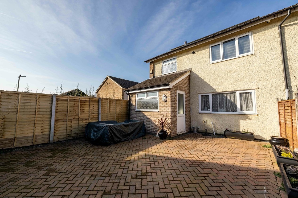Properties For Sale in Speldhurst Close Ashford