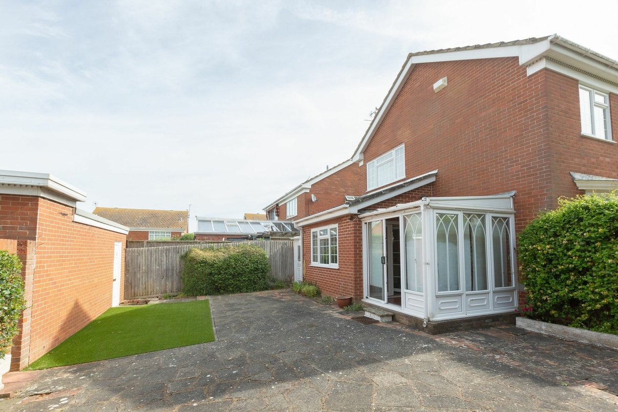 Properties For Sale in Spencer Road  Birchington