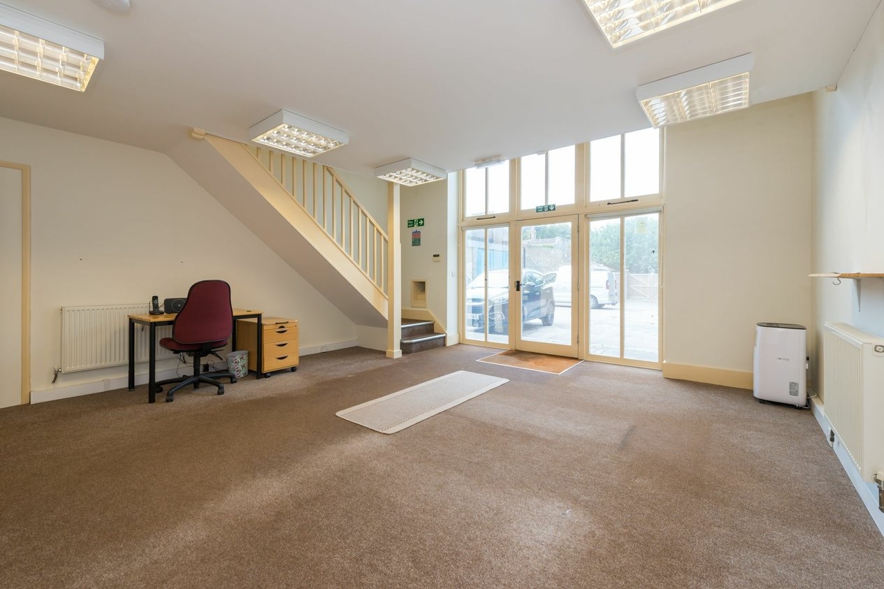 Properties To Let in Spratling Street  Manston