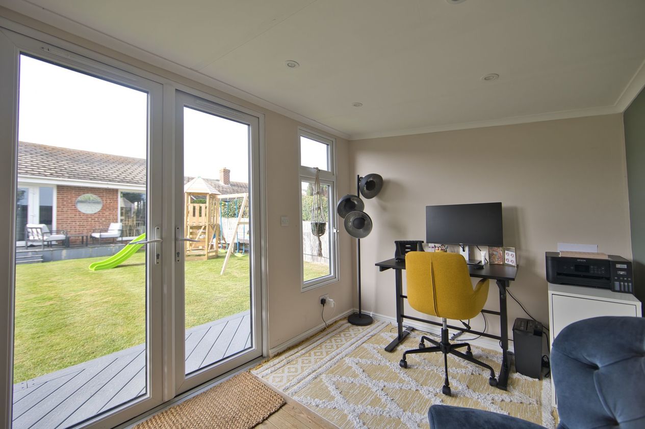 Properties Sold Subject To Contract in Springfield Road  Cliftonville