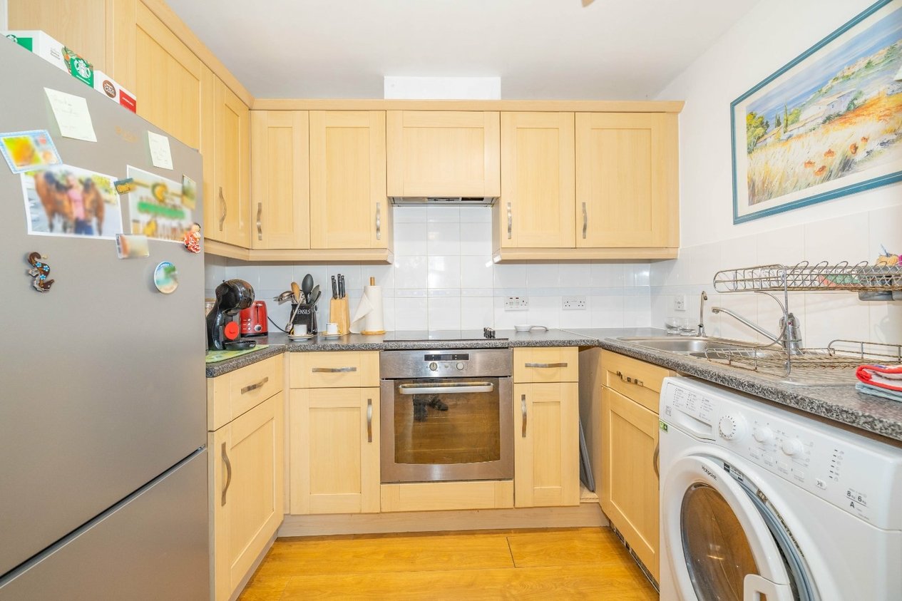 Properties For Sale in St. Andrews Close Canterbury
