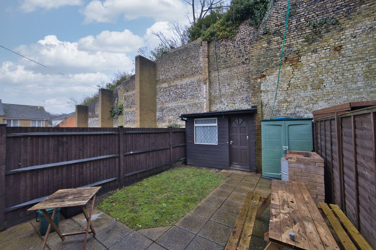 Properties For Sale in St. Bartholomew's Close  Dover