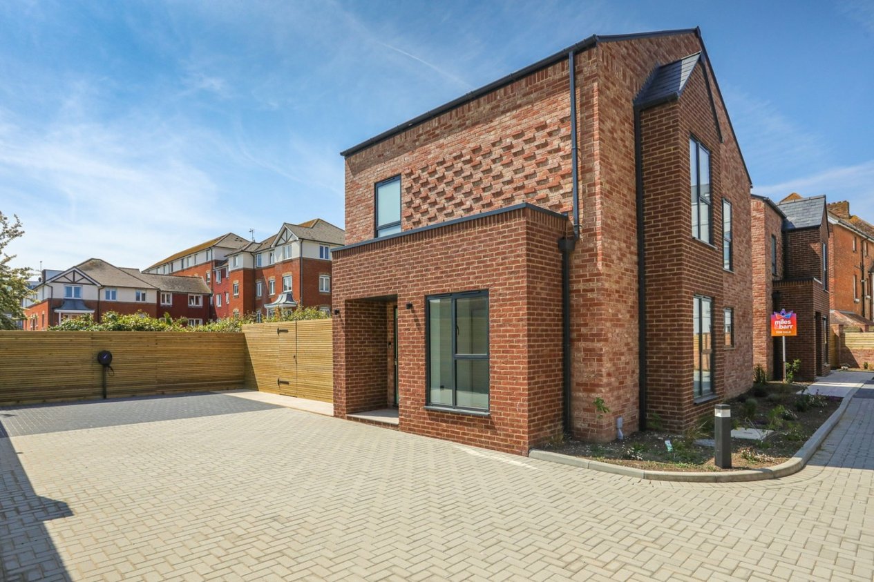 Properties For Sale in St Clements Road Westgate On Sea