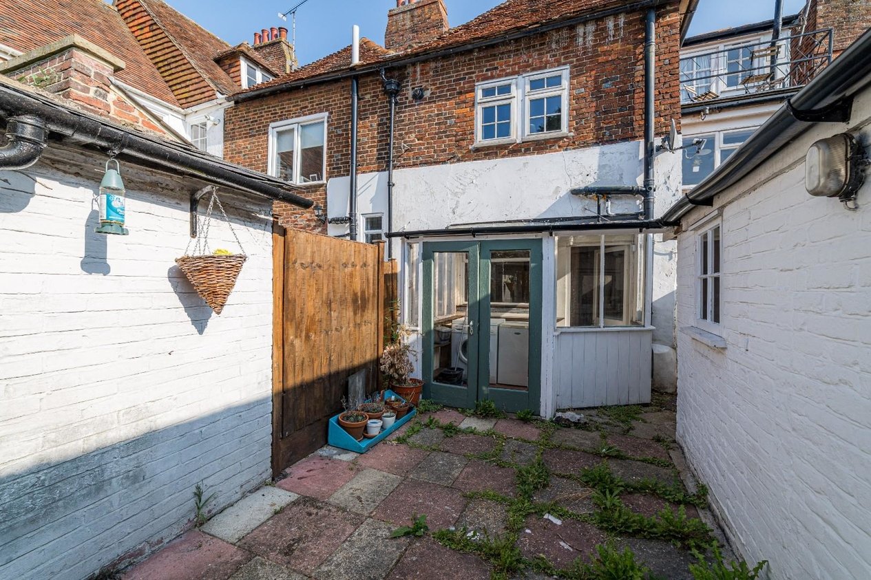 Properties Sold Subject To Contract in St. Dunstans Street 
