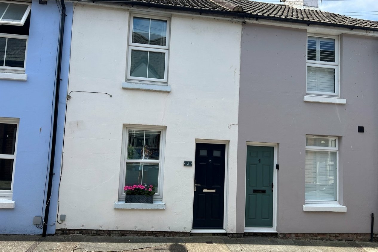 Properties For Sale in St. Jacobs Place Canterbury