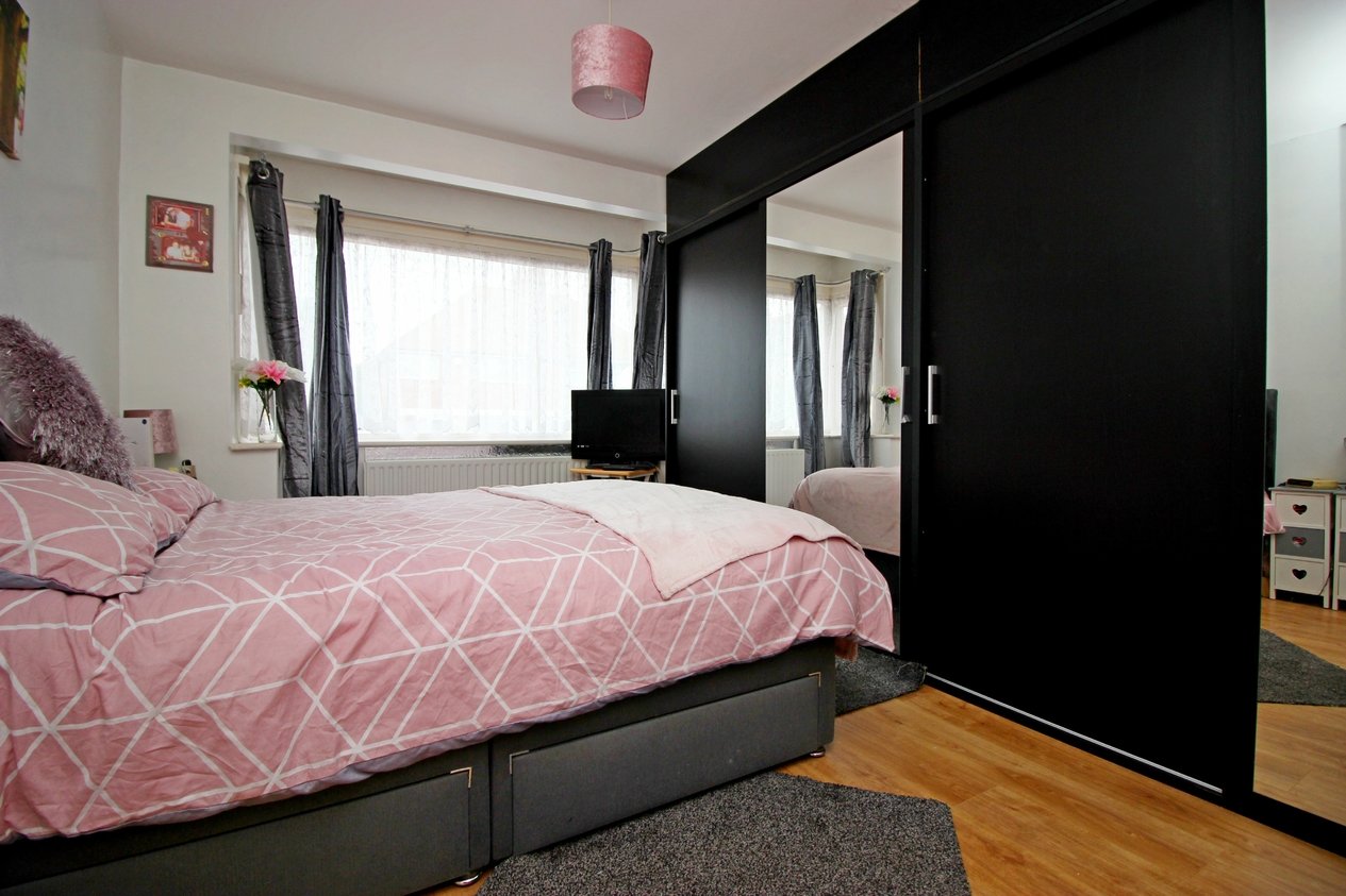 Properties Under Offer in St James Avenue 