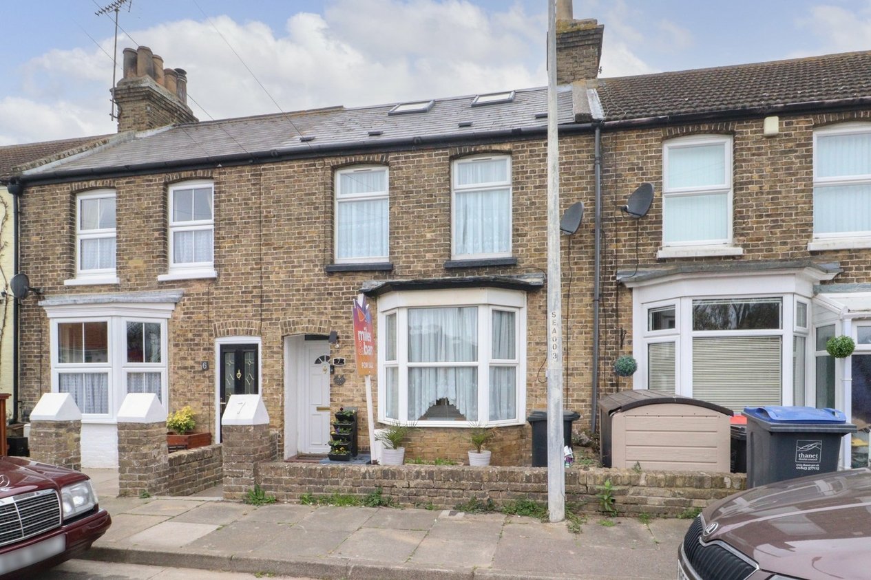 Properties For Sale in St. James Terrace Birchington