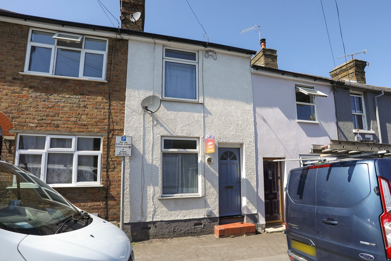 Properties Under Offer in St. Johns Road Faversham