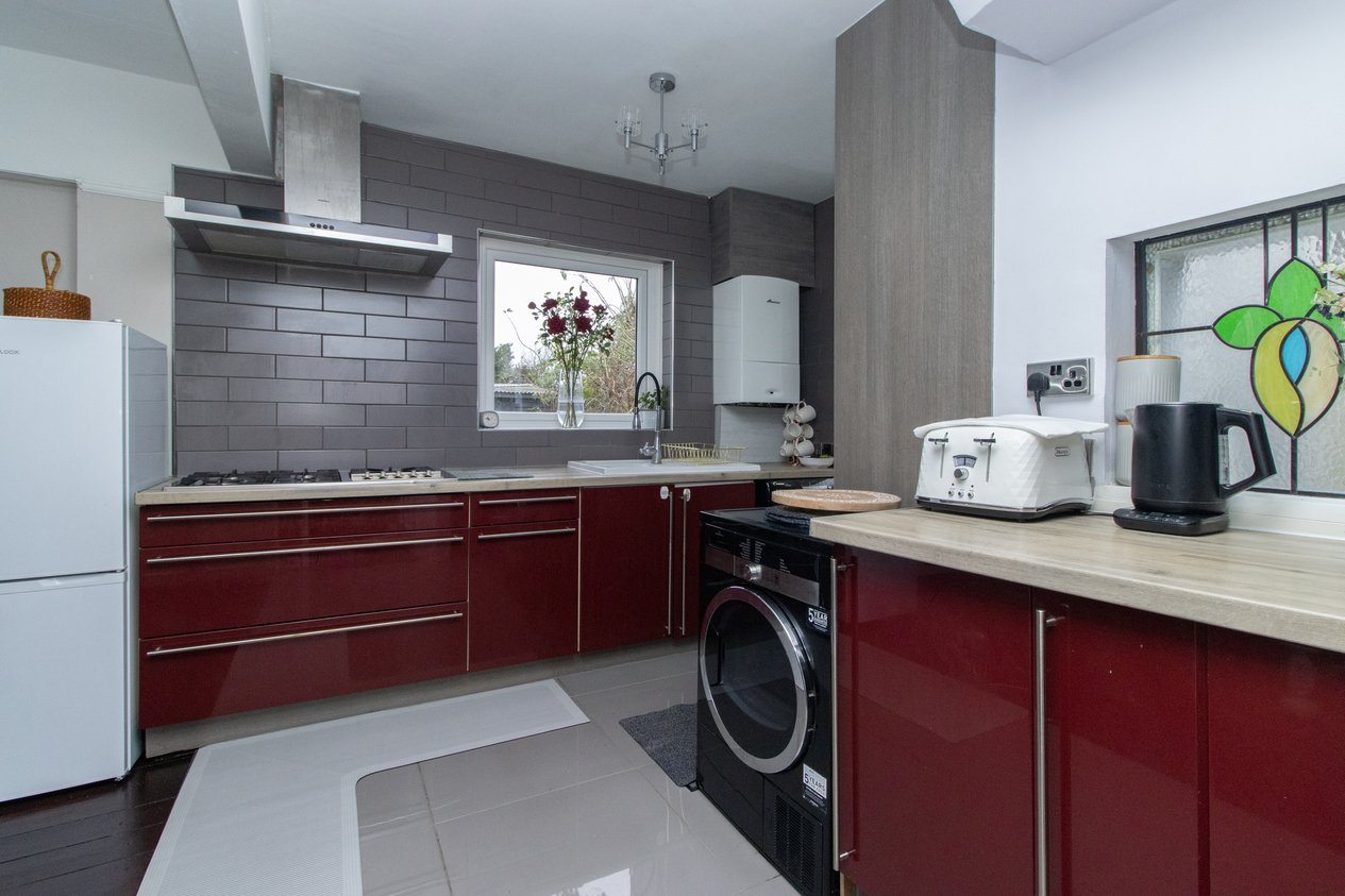 Properties Under Offer in St. Johns Road Whitstable